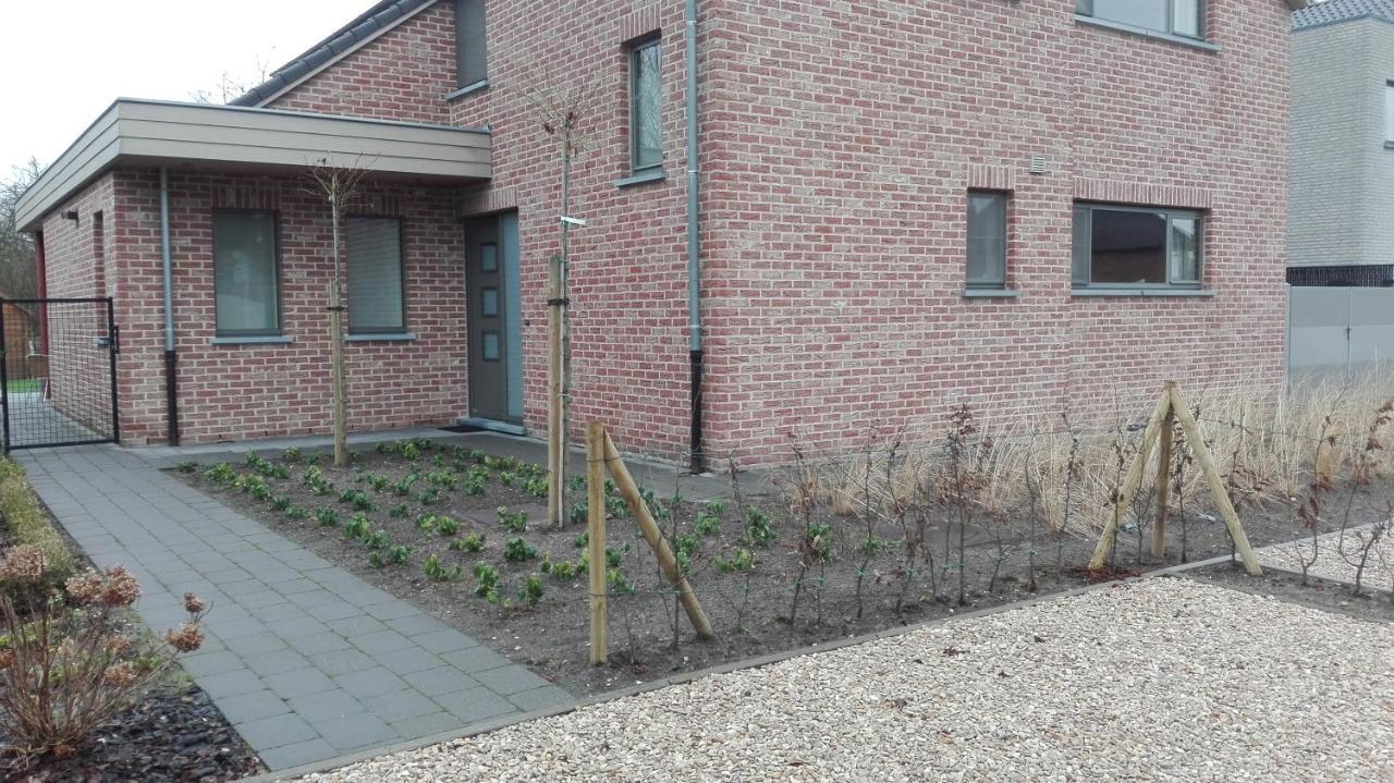 B&B De Laak Bilzen Eksteriør billede